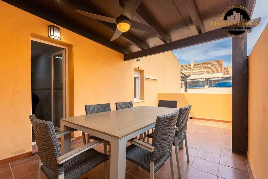 Apartamento Oceano Beach 2 マルベーリャ 0*,  スペイン